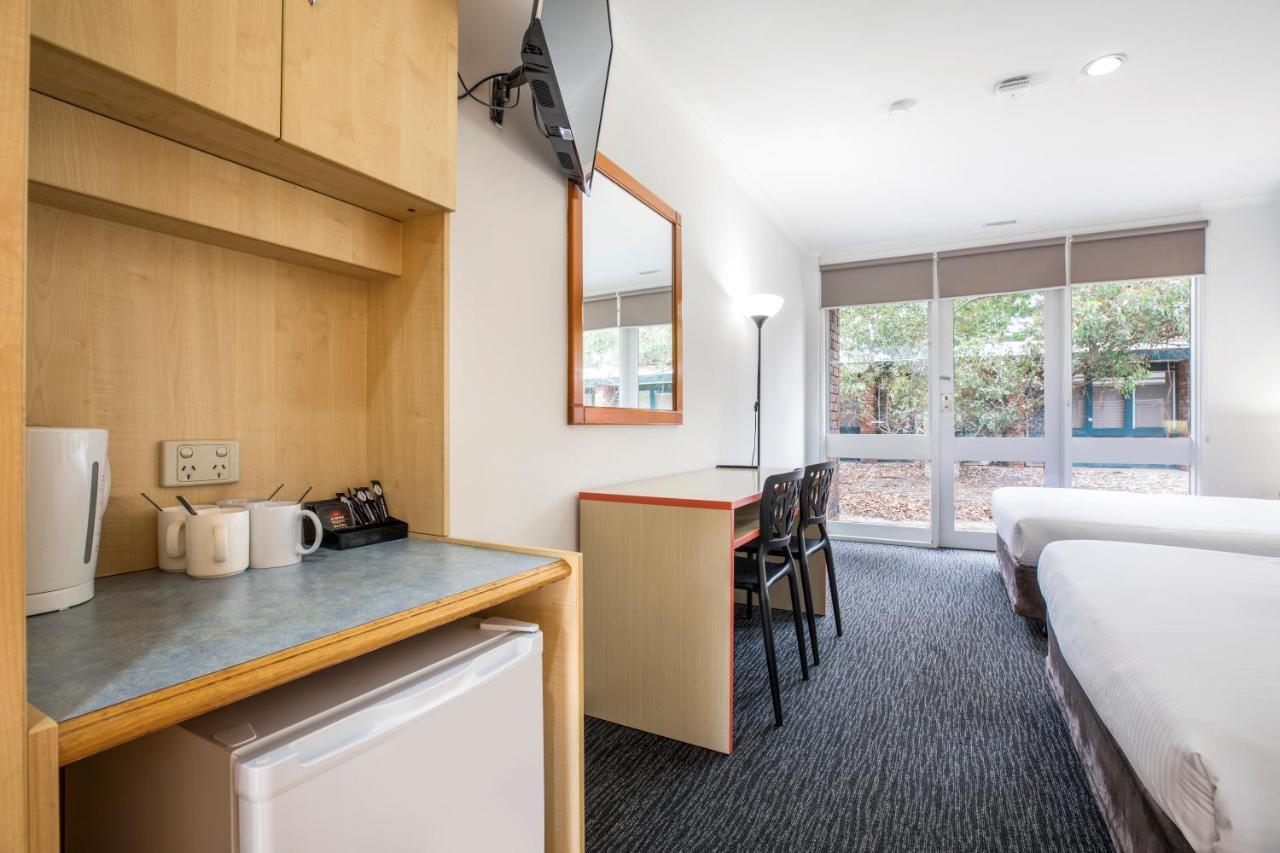 Nunawading Burvale Hotel מראה חיצוני תמונה