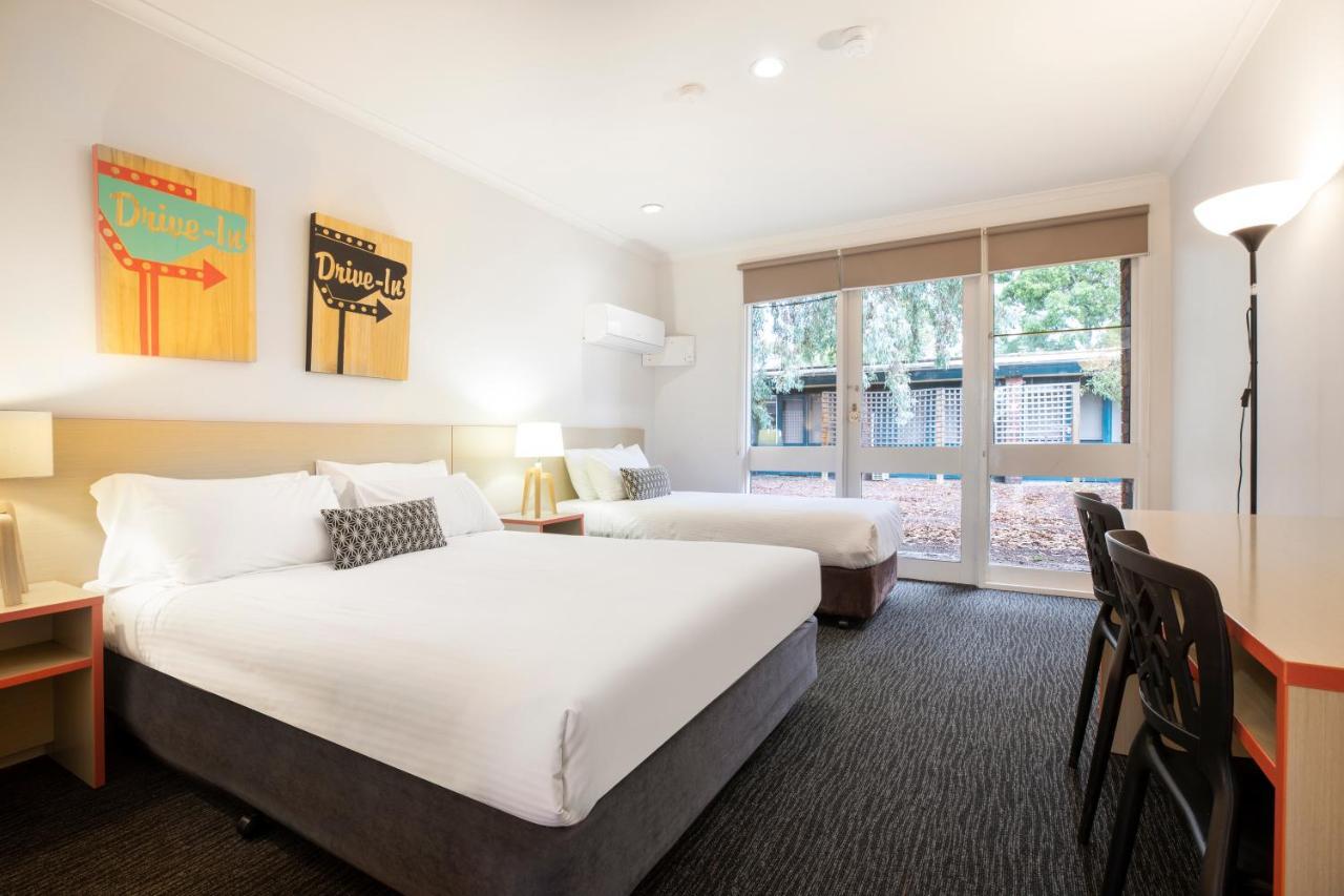 Nunawading Burvale Hotel מראה חיצוני תמונה