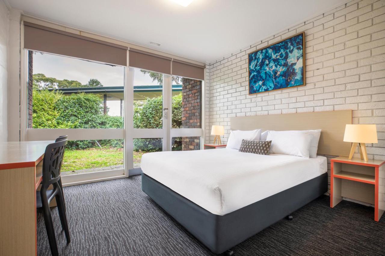 Nunawading Burvale Hotel מראה חיצוני תמונה