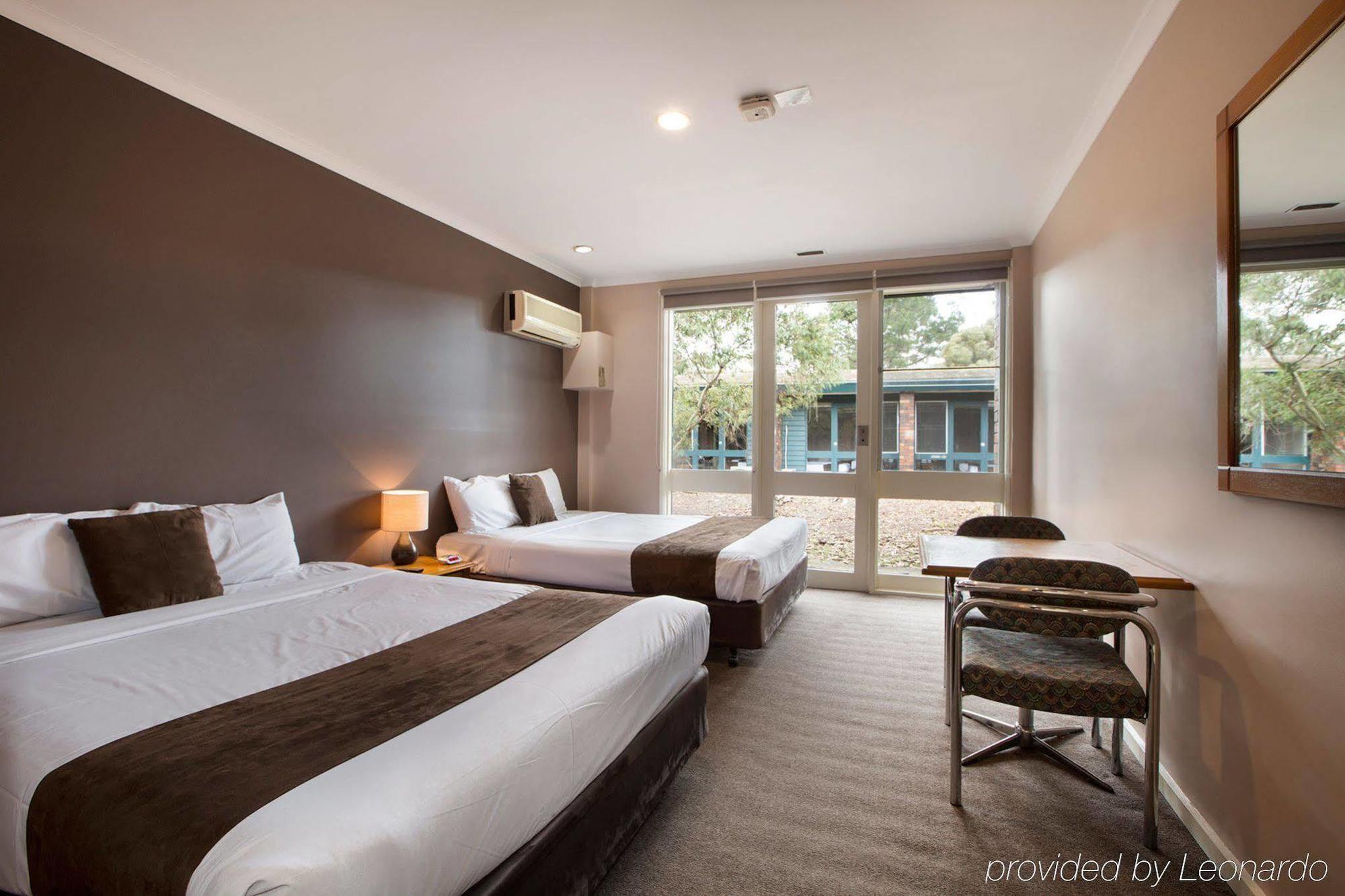 Nunawading Burvale Hotel מראה חיצוני תמונה